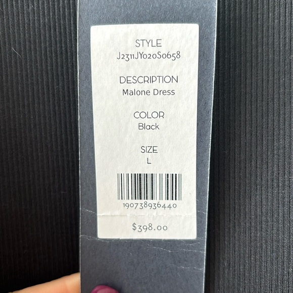 Women’s Veronica Beard Malone dress in black size large New with tag retails$398 - Picture 3 of 5
